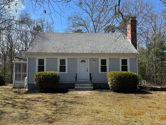 Exterior, Facade, Cape Cod