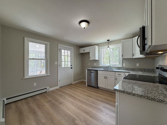 Interior, Kitchen, Pendant Lights, Wood Texture Flooring