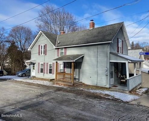 Exterior, Facade, Cape Cod