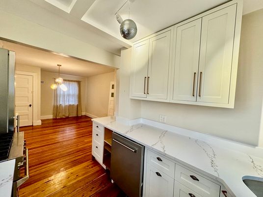 Interior, Kitchen, Pendant Lights, Wood Texture Flooring