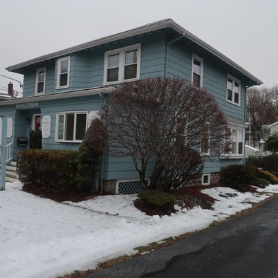 Exterior, Facade, American Foursquare