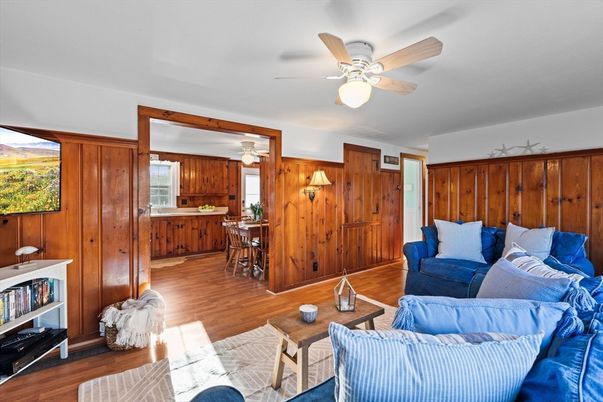 Dining room, Interior, Living room, Wood Texture Flooring, Wooden Walls