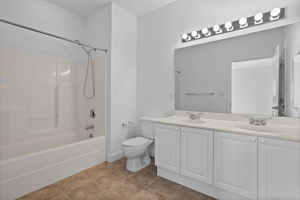 Bathroom, Dual Sink Vanities, Interior