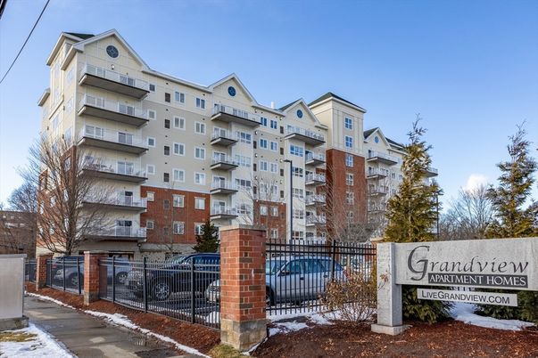 Exterior, Facade, Condo Building