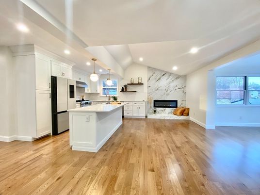 Fireplace, Interior, Kitchen, Marble Walls, Pendant Lights, Recessed Lighting, Wood Texture Flooring