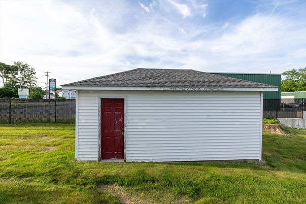 Backyard, Detached Garage, Exterior