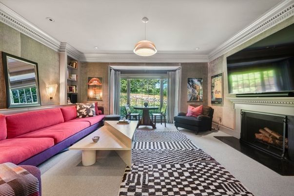 Fireplace, Interior, Living room, Pendant Lights, Recessed Lighting