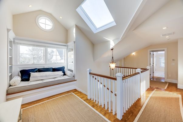 Interior, Pendant Lights, Recessed Lighting, Wood Texture Flooring