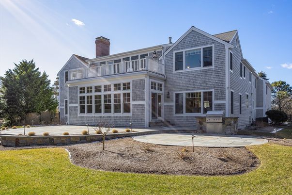 Exterior, Facade, Farmhouse