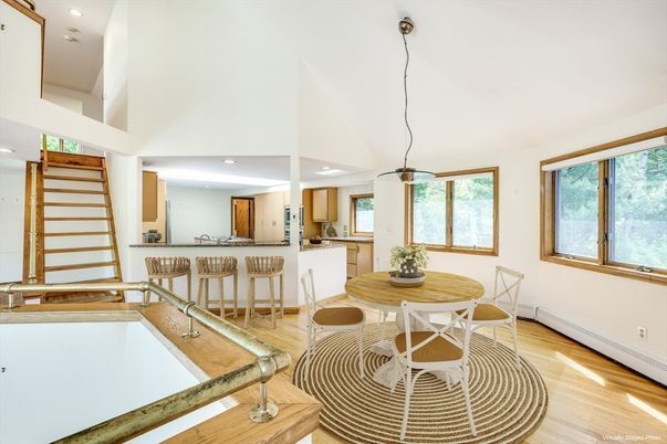 Dining room, Interior, Kitchen, Pendant Lights, Recessed Lighting, Wood Texture Flooring