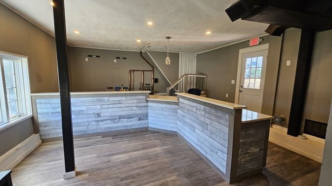 Interior, Pendant Lights, Recessed Lighting, Wood Texture Flooring