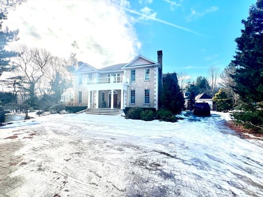 Backyard, Exterior, Facade, Georgian