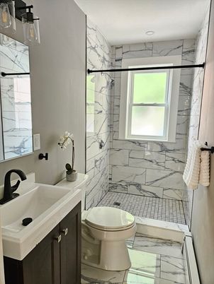Bathroom, Interior, Marble, Marble Walls, Recessed Lighting
