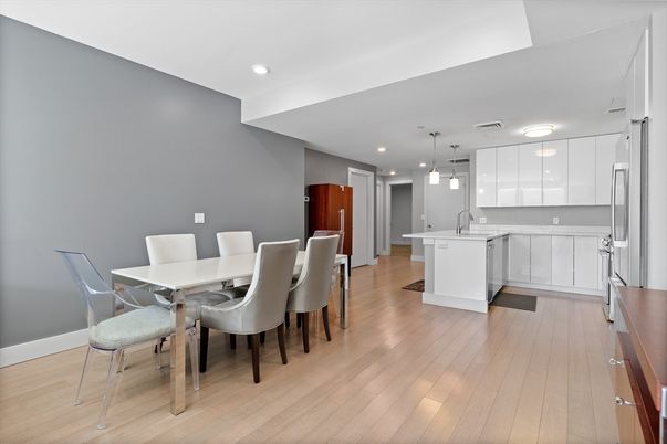 Dining room, Interior, Kitchen, Pendant Lights, Recessed Lighting, Wood Texture Flooring