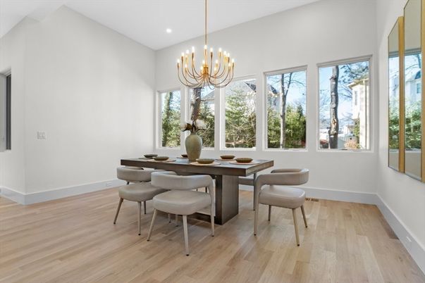 Chandelier, Dining room, Interior, Recessed Lighting, Wood Texture Flooring