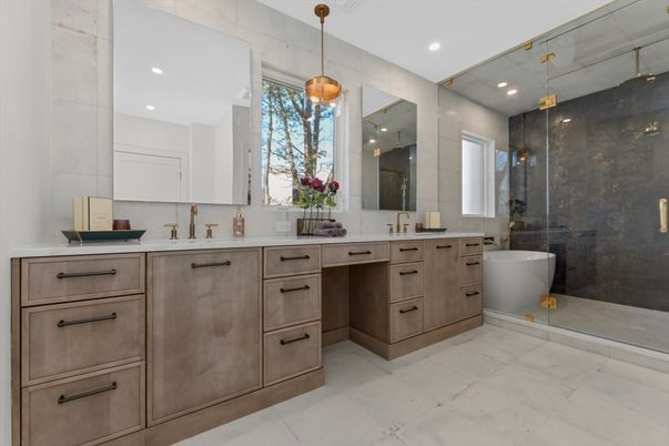 Bathroom, Dual Sink Vanities, Free Standing Baths, Glass Shower, Interior, Pendant Lights, Recessed Lighting