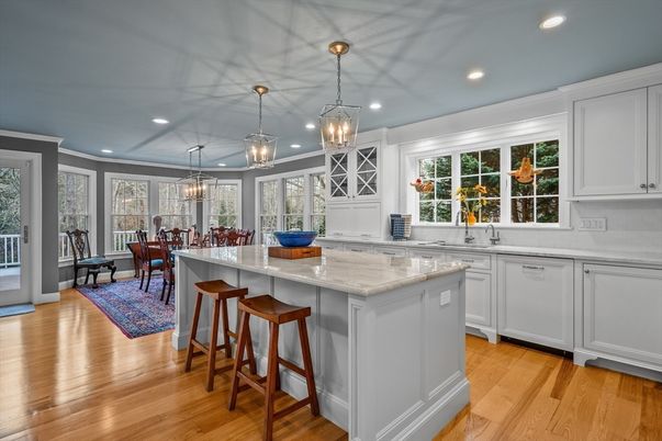 Dining room, Interior, Kitchen, Pendant Lights, Recessed Lighting, Wood Texture Flooring