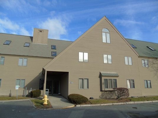 Exterior, Facade, Farmhouse