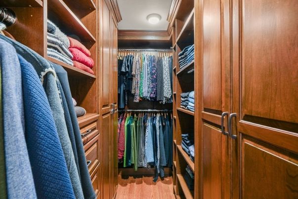 Interior, Walk-in Closets, Wood Texture Flooring