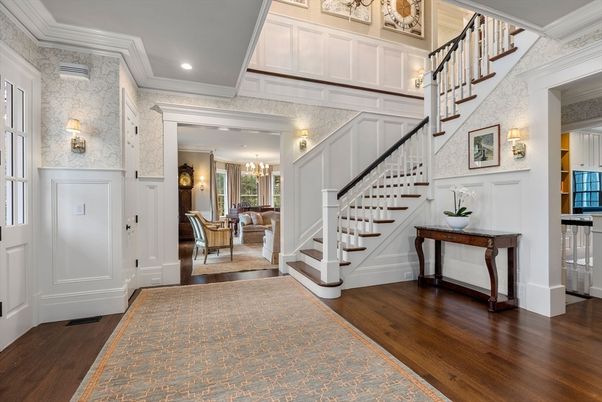 Chandelier, Dining room, Interior, Recessed Lighting, Wood Texture Flooring