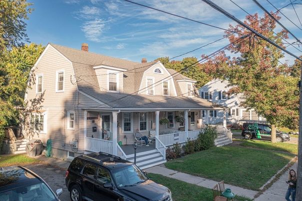 Exterior, Facade, Cape Cod