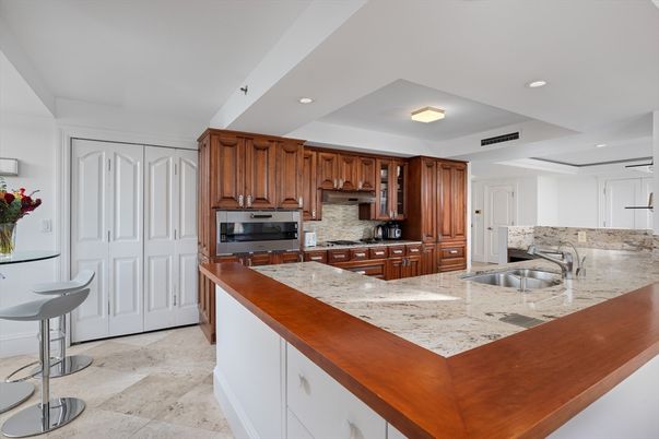 Interior, Kitchen, Recessed Lighting