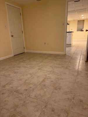 Empty room, Interior, Kitchen, Recessed Lighting