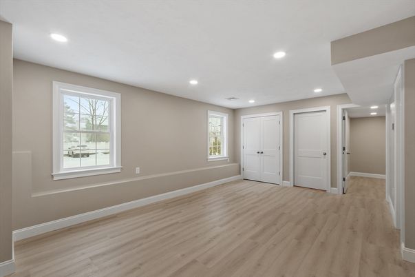 Empty room, Interior, Recessed Lighting, Wood Texture Flooring