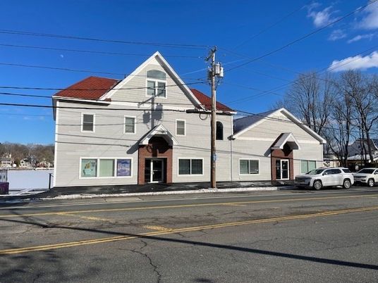 Exterior, Facade, Queen Anne Victorian