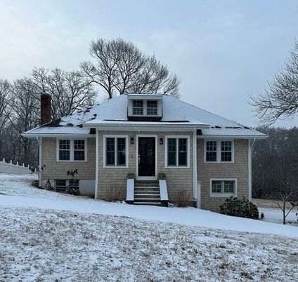 Exterior, Facade, Cape Cod