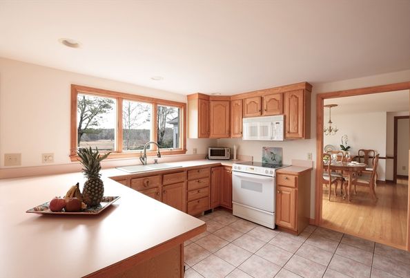 Chandelier, Dining room, Interior, Kitchen, Recessed Lighting, Wood Texture Flooring
