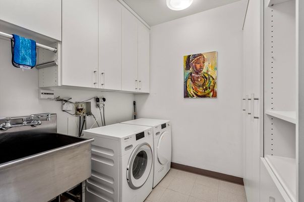 Interior, Washer