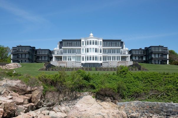 Exterior, Facade, Condo Building