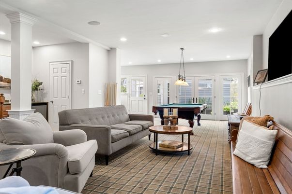 Billiard Table, Game Room, Interior, Living room, Pendant Lights, Recessed Lighting