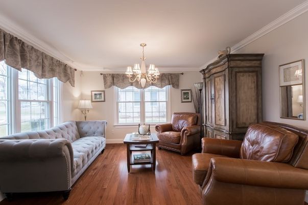 Chandelier, Interior, Living room, Wood Texture Flooring