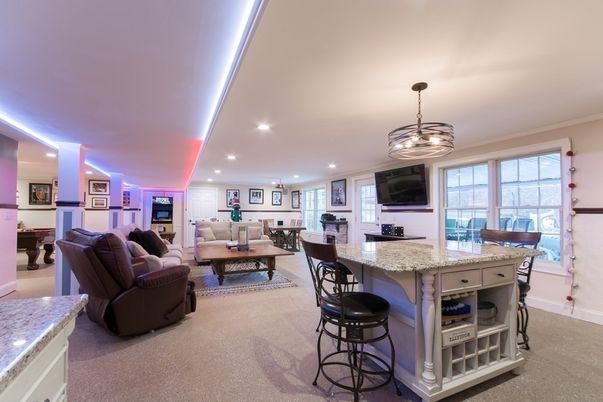 Dining room, Interior, Living room, Pendant Lights, Recessed Lighting