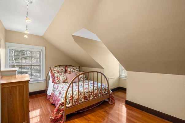 Bedroom, Interior, Pendant Lights, Wood Texture Flooring