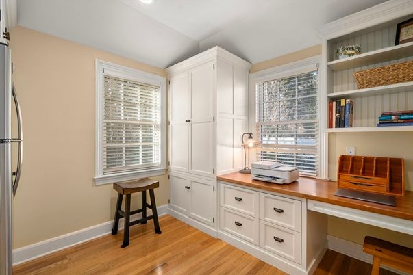 Home Office, Interior, Recessed Lighting, Wood Texture Flooring