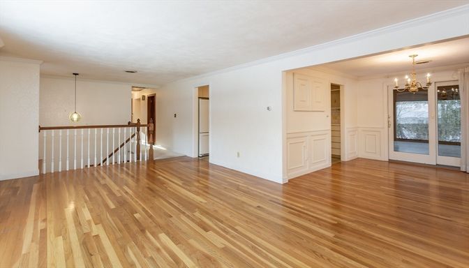 Chandelier, Empty room, Interior, Pendant Lights, Wood Texture Flooring