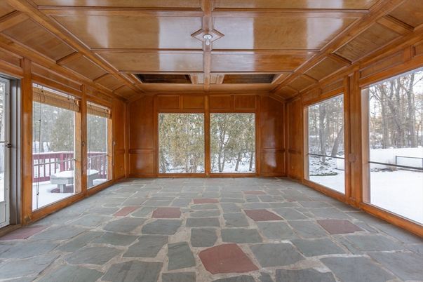 Empty room, Interior, Wooden Beams, Wooden Ceilings, Wooden Walls