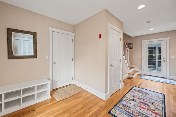 Interior, Recessed Lighting, Wood Texture Flooring