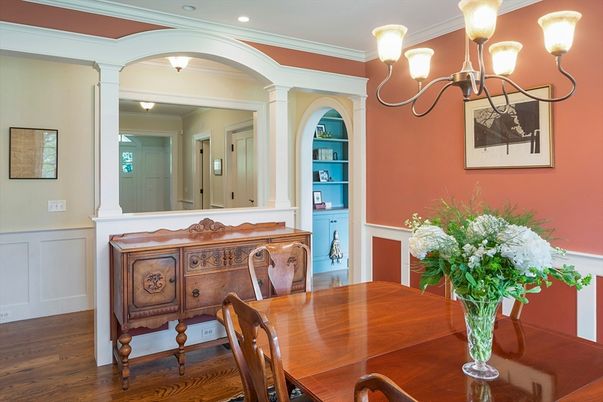Chandelier, Dining room, Interior, Recessed Lighting, Wood Texture Flooring