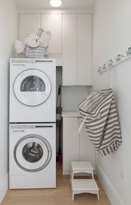 Interior, Recessed Lighting, Utility Closets, Washer, Wood Texture Flooring