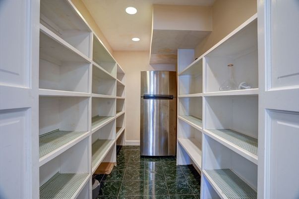 Interior, Recessed Lighting, Walk-in Closets
