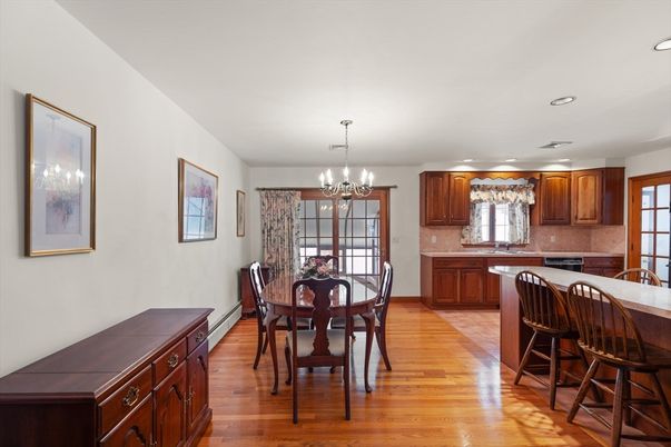 Chandelier, Dining room, Interior, Kitchen, Recessed Lighting, Wood Texture Flooring