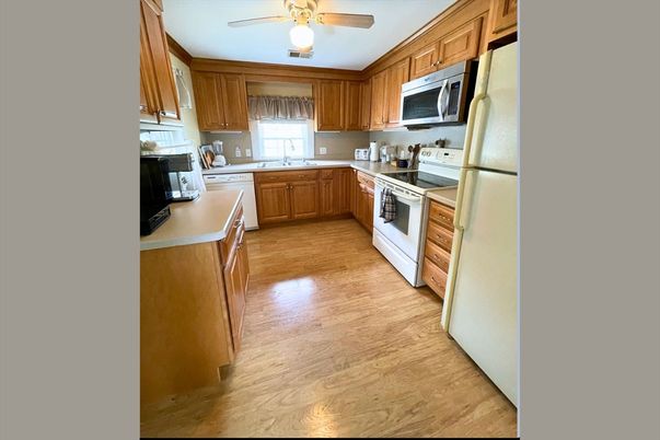 Interior, Kitchen, Wood Texture Flooring