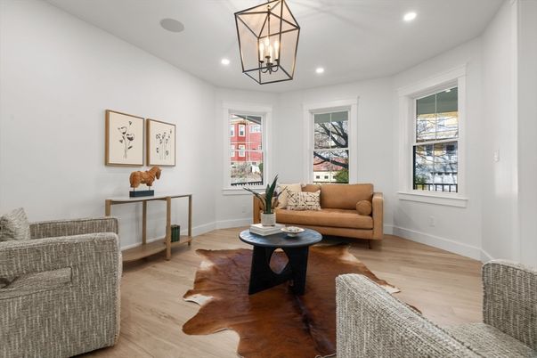 Interior, Living room, Pendant Lights, Recessed Lighting, Wood Texture Flooring