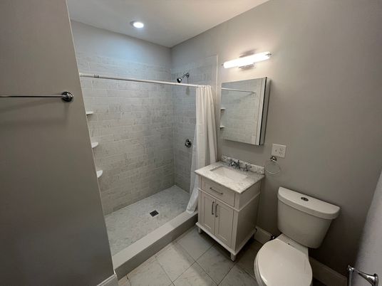 Bathroom, Interior, Recessed Lighting
