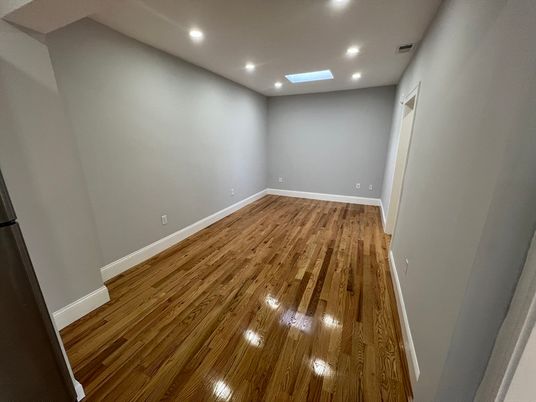 Empty room, Interior, Recessed Lighting, Wood Texture Flooring