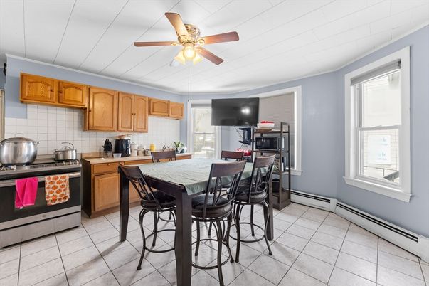 Dining room, Interior, Kitchen, Stainless Steel Appliances
